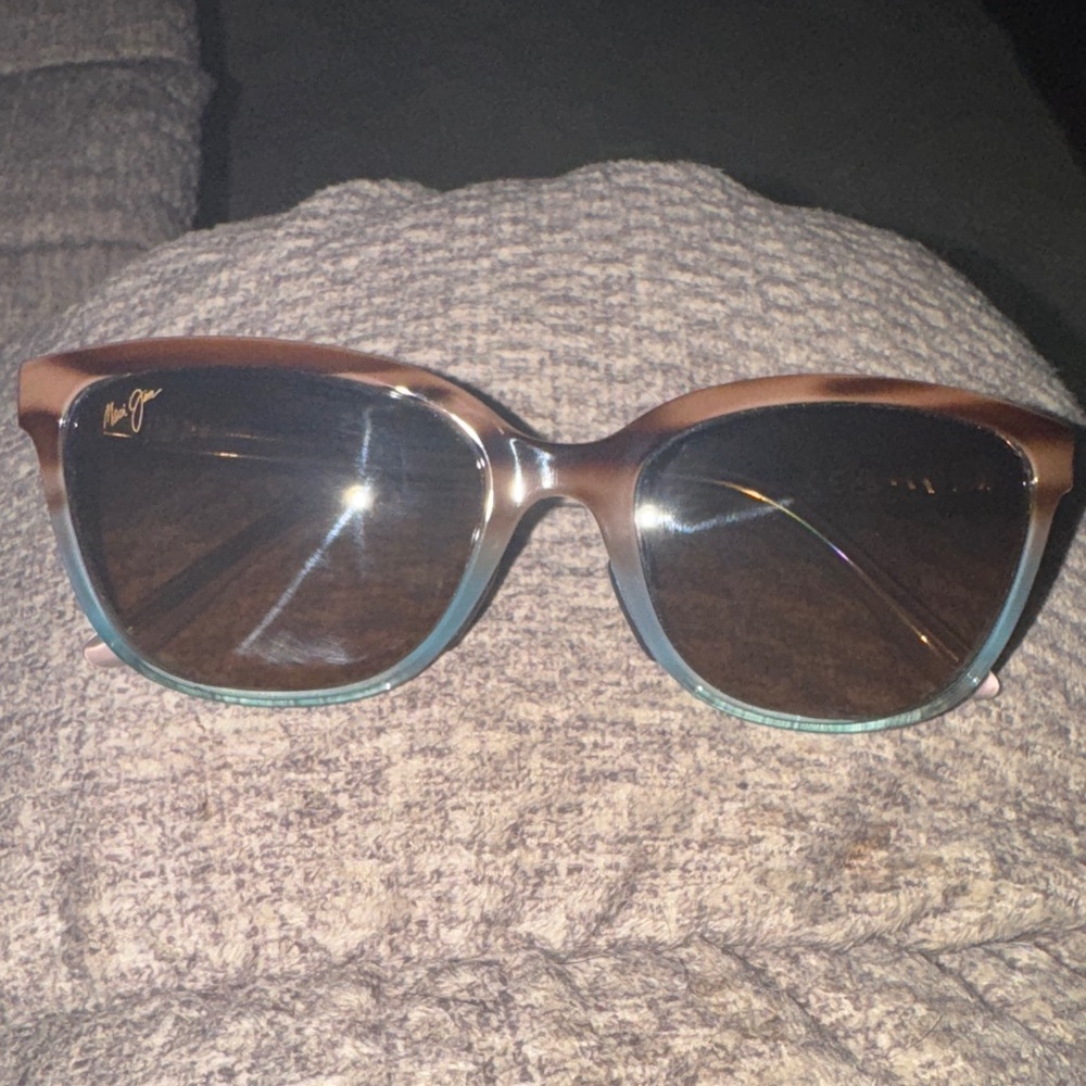 Maui Jim Brown Sunglasses Gradient Lenses